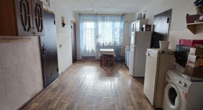 Купить комнату. Фотография №1 Продам комнату, 3/5 эт., на улице Станционная, Центральный район, г. Курган, Курганская обл., Россия, агентство Домовой45. Фотография №1