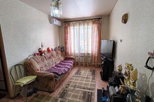 Продам квартиру 1 комнатную с общей площадью 32.5м2, 2/3 эт., на улице Березовая, г. Курган, Курганская обл., Россия, агентство Домовой45