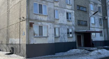 Продам квартиру 3-х комнатную с общей площадью 62.2м2, 3/9 эт., на улице Анфиногенова, Рябково район, г. Курган, Курганская обл., Россия, агентство Домовой45. Фотография №1