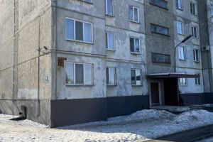 Продам квартиру 3-х комнатную с общей площадью 62.2м2, 3/9 эт., на улице Анфиногенова, Рябково район, г. Курган, Курганская обл., Россия, агентство Домовой45