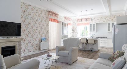Купить дом, 223 кв. м. Фотография №1 Продам дом с общей площадью 223м2, на улице Полевая ул, г. Сокуры с, Татарстан респ., Россия, агентство Мультилистинг.РФ. Фотография №1