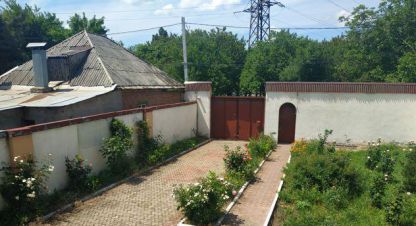 Купить дом 5-ти комнатную, 350 кв. м. Фотография №1 Продам дом 5-ти комнатный с общей площадью 350м2, на улице Курганная, Ленинский район, г. Ростов-на-Дону, Ростовская обл., Россия, агентство АН Эксперт. Фотография №1