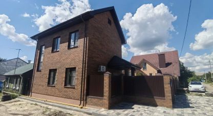 Купить дом 2-х комнатную, 82.6 кв. м. Фотография №1 Продам дом 2-х комнатный с общей площадью 82.6м2, на улице Панфилова, г. Воронеж, Воронежская обл., Россия, агентство Плацдарм. Фотография №1