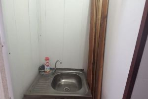 Продам комнату с общей площадью 13м2, 1/5 эт., на улице 80 гвардейской дивизии ул, Октябрьский район, г. Барнаул, Алтайский край, Россия, агентство Миэль офис в Барануле