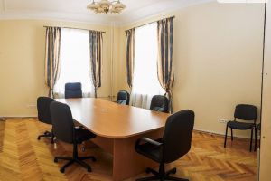 Продам квартиру 3-х комнатную с общей площадью 86м2, 2/5 эт., на улице Институтская, Печерский район, г. Киев, Киев, Украина, агентство Киевские квартиры