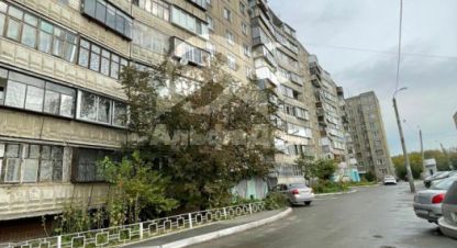 Продам квартиру 1 комнатную с общей площадью 31.8м2, 3/9 эт., на улице 111, Калининский район район, г. Челябинск, Челябинская обл., Россия, агентство Центр недвижимости и Ипотеки АльфаДом. Фотография №1