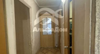 Продам квартиру 2-х комнатную с общей площадью 52.8м2, 1/10 эт., на улице 23а, Ленинский район район, г. Челябинск, Челябинская обл., Россия, агентство Центр недвижимости и Ипотеки АльфаДом. Фотография №1