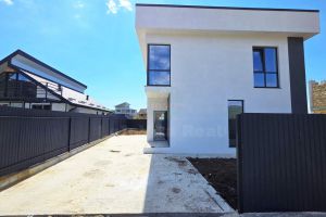 Продам дом 3-х комнатный с общей площадью 130м2, на улице Куликова, г. Родниковое , Крым авт. респ., Россия, агентство InVita Realty