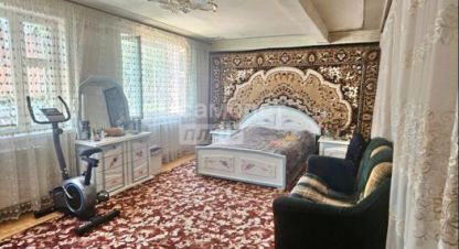 Купить квартиру 3-х комнатную, 85 кв. м. Фотография №1 Продам квартиру 3-х комнатную с общей площадью 85м2, 1/5 эт., на улице Ватутина, г. Нальчик, Кабардино-Балкария респ., Россия, агентство Самолет Плюс Нальчик. Фотография №1