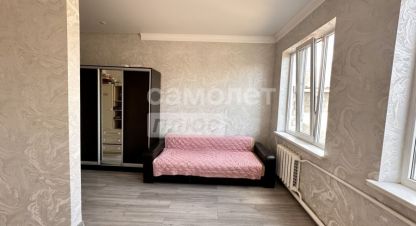 Купить дом 4-х комнатную, 100 кв. м. Фотография №1 Продам дом 4-х комнатный с общей площадью 100м2, на улице Хасанова пер, г. Нарткала, Кабардино-Балкария респ., Россия, агентство Самолет Плюс Нальчик. Фотография №1
