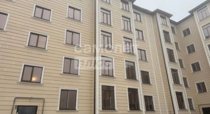 Купить квартиру 1 комнатную, 41.2 кв. м. Фотография №1 Продам квартиру 1 комнатную с общей площадью 41.2м2, 3/5 эт., на улице Каменская ул 101, г. Кенже с, Кабардино-Балкария респ., Россия, агентство Самолет Плюс Нальчик. Фотография №1