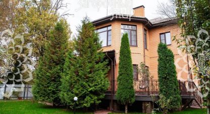 Купить дом 5-ти комнатную, 400 кв. м. Фотография №1 Продам дом 5-ти комнатный с общей площадью 400м2, на улице Железнодорожная 48 селятино ms россия, г. Селятино, Московская обл., Россия, агентство АН Загородный Мир . Фотография №1