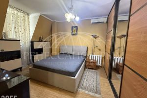 Сдам квартиру 2-х комнатную с общей площадью 60м2, 4/4 эт., на улице Ялтинская, г. Севастополь, Крым авт. респ., Россия, агентство ООО Ренессанс Крым