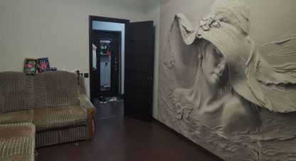 Купить комнату, 30.9 кв. м. Фотография №1 Продам комнату с общей площадью 30.9м2, 2/5 эт., на улице Кольцевая, г. Магадан, Магаданская обл., Россия, агентство Агентство недвижимости СДЕЛКА. Фотография №1
