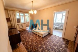 Продам квартиру 2-х комнатную с общей площадью 44.4м2, 2/5 эт., на улице Ивана голубца, г. Севастополь, Крым авт. респ., Россия, агентство Мастера Недвижимости 