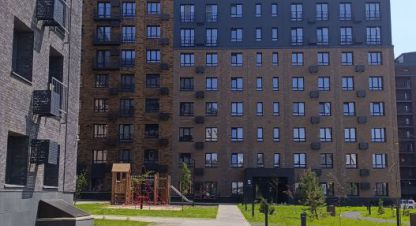Купить квартиру 1 комнатную, 41 кв. м. Фотография №1 Продам квартиру 1 комнатную с общей площадью 41м2, 7/10 эт., на улице Яицкая, г. Оренбург, Оренбургская обл., Россия, агентство ЦН Авега. Фотография №1
