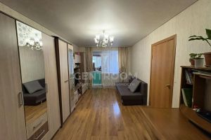 Продам квартиру 3-х комнатную с общей площадью 54м2, 1/2 эт., на улице Чернышевского, г. Пок ж/д станции высокая гора, Татарстан респ., Россия, агентство АН Centroom Продам квартиру 3-х комнатную с общей площадью 54м2, 1/2 эт., на улице Чернышевского, г. Пок ж/д станции высокая гора, Татарстан респ., Россия, агентство АН Centroom