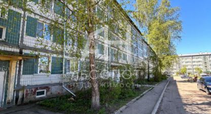Продам квартиру 3-х комнатную с общей площадью 53.8м2, 5/5 эт., на улице Центральный кв-л  д, г. Балакирево пгт, Владимирская обл., Россия, агентство Абсолют Недвижимость. Фотография №1