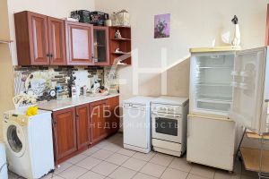 Сдам квартиру 2-х комнатную с общей площадью 60м2, 1/5 эт., на улице Гагарина, г. Александров, Владимирская обл., Россия, агентство Абсолют Недвижимость Сдам квартиру 2-х комнатную с общей площадью 60м2, 1/5 эт., на улице Гагарина, г. Александров, Владимирская обл., Россия, агентство Абсолют Недвижимость