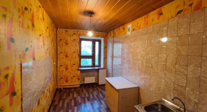 Купить квартиру 2-х комнатную, 51.6 кв. м. Фотография №1 Продам квартиру 2-х комнатную с общей площадью 51.6м2, 3/5 эт., на улице Нефтяников ул, Ищенский район, г. Ище рп, Волгоградская обл., Россия, агентство Агентство недвижимости Партнёр. Фотография №1