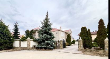 Купить дом 5-ти комнатную, 670 кв. м. Фотография №1 Продам дом 5-ти комнатный с общей площадью 670м2, на улице Прохладная, Старый район, г. Волжский, Волгоградская обл., Россия, агентство Агентство недвижимости Партнёр. Фотография №1