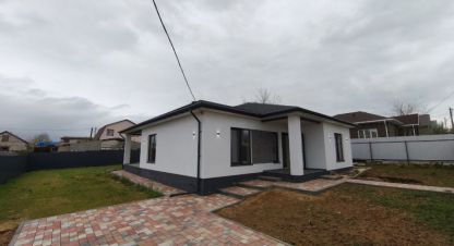 Купить дом 4-х комнатную, 110.2 кв. м. Фотография №1 Продам дом 4-х комнатный с общей площадью 110.2м2, на улице Снт луч, г. Ище рп, Волгоградская обл., Россия, агентство Агентство недвижимости Партнёр. Фотография №1