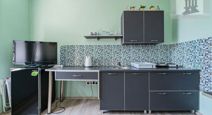 Купить квартиру 4-х комнатную, 84.1 кв. м. Фотография №1 Продам квартиру 4-х комнатную с общей площадью 84.1м2, 2/2 эт., на улице Советская ул, г. Янтарный, Калининградская обл., Россия, агентство ООО Базис-Недвижимость. Фотография №1