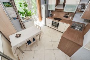 Продам квартиру 1 комнатную с общей площадью 38.2м2, 2/12 эт., на улице Эпроновская ул, Московский район, г. Калининград, Калининградская обл., Россия, агентство ООО "Базис-Недвижимость"