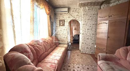 Купить квартиру 3-х комнатную, 44.4 кв. м. Фотография №1 Продам квартиру 3-х комнатную с общей площадью 44.4м2, 1/2 эт., на улице Розы люксембург, Владимировка-2 район, г. Ахтубинск, Астраханская обл., Россия, агентство Ваш Дом. Фотография №1