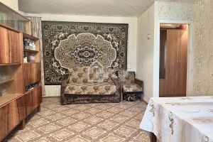 Продам квартиру 3-х комнатную с общей площадью 57м2, 3/4 эт., на улице Шубина, г. Ахтубинск, Астраханская обл., Россия, агентство Ваш Дом