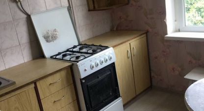 Купить квартиру 1 комнатную, 33 кв. м. Фотография №1 Продам квартиру 1 комнатную с общей площадью 33м2, 8/9 эт., на улице Залесская, г. Симферополь , Крым авт. респ., Россия, агентство Восемь Два. Фотография №1