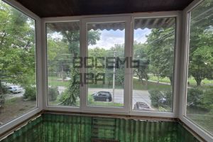 Продам квартиру 2-х комнатную с общей площадью 39.5м2, 2/2 эт., на улице Караманова, г. Симферополь , Крым авт. респ., Россия, агентство Восемь Два Продам квартиру 2-х комнатную с общей площадью 39.5м2, 2/2 эт., на улице Караманова, г. Симферополь , Крым авт. респ., Россия, агентство Восемь Два
