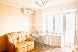 Продам квартиру 3-х комнатную с общей площадью 70м2, 11/14 эт., на улице Штахановского, г. Ростов-на-Дону, Ростовская обл., Россия, агентство АН Черника