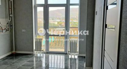 Продам квартиру 1 комнатную с общей площадью 36.1м2, 2/4 эт., на улице Жмакина, г. Кисловодск, Ставропольский край, Россия, агентство АН Черника. Фотография №1