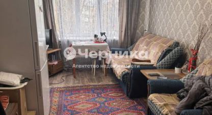 Продам квартиру 1 комнатную с общей площадью 33м2, 5/5 эт., на улице 50 лет октября, г. Минеральные Воды, Ставропольский край, Россия, агентство АН Черника. Фотография №1