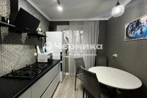 Продам квартиру 3-х комнатную с общей площадью 62м2, 2/9 эт., на улице Горская, г. Минеральные Воды, Ставропольский край, Россия, агентство АН Черника Продам квартиру 3-х комнатную с общей площадью 62м2, 2/9 эт., на улице Горская, г. Минеральные Воды, Ставропольский край, Россия, агентство АН Черника