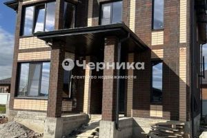 Продам дом 4-х комнатный с общей площадью 215м2, на улице Народная, г. Минеральные Воды, Ставропольский край, Россия, агентство АН Черника Продам дом 4-х комнатный с общей площадью 215м2, на улице Народная, г. Минеральные Воды, Ставропольский край, Россия, агентство АН Черника