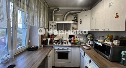 Продам квартиру 3-х комнатную с общей площадью 55.5м2, 4/4 эт., на улице Пр-кт 22 партсъезда, г. Минеральные Воды, Ставропольский край, Россия, агентство АН Черника. Фотография №1