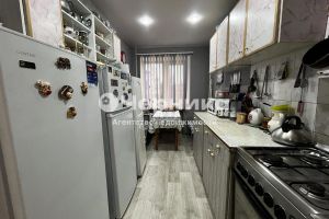 Продам квартиру 2-х комнатную с общей площадью 58м2, 4/5 эт., на улице Интернациональная, г. Минеральные Воды, Ставропольский край, Россия, агентство АН Черника Продам квартиру 2-х комнатную с общей площадью 58м2, 4/5 эт., на улице Интернациональная, г. Минеральные Воды, Ставропольский край, Россия, агентство АН Черника