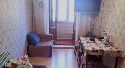 Купить квартиру 2-х комнатную, 37 кв. м. Фотография №1 Продам квартиру 2-х комнатную с общей площадью 37м2, 2/3 эт., на улице Мира, г. Новосибирск, Новосибирская обл., Россия, агентство Главное звено. Фотография №1