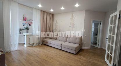 Купить квартиру 3-х комнатную, 72 кв. м. Фотография №1 Продам квартиру 3-х комнатную с общей площадью 72м2, 2/9 эт., на улице Крымской весны ул, г. Мирное , Крым авт. респ., Россия, агентство Эксперт Про . Фотография №1