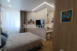 Продам квартиру 3-х комнатную с общей площадью 69м2, 5/9 эт., на улице Крымской весны ул, г. Мирное , Крым авт. респ., Россия, агентство Эксперт Про 