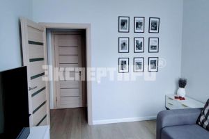 Продам квартиру 1 комнатную с общей площадью 38.3м2, 1/16 эт., на улице Крымской весны, г. Мирное , Крым авт. респ., Россия, агентство Эксперт Про 