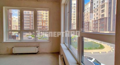 Купить квартиру 3-х комнатную, 87 кв. м. Фотография №1 Продам квартиру 3-х комнатную с общей площадью 87м2, 2/20 эт., на улице Крымской весны, г. Мирное , Крым авт. респ., Россия, агентство Эксперт Про . Фотография №1
