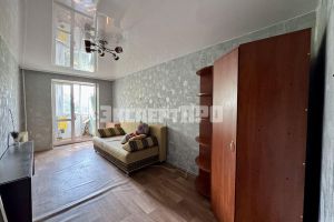 Продам квартиру 3-х комнатную с общей площадью 61.2м2, 2/5 эт., на улице Киевская, г. Симферополь , Крым авт. респ., Россия, агентство Эксперт Про Продам квартиру 3-х комнатную с общей площадью 61.2м2, 2/5 эт., на улице Киевская, г. Симферополь , Крым авт. респ., Россия, агентство Эксперт Про