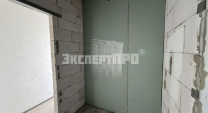Купить квартиру 2-х комнатную, 64 кв. м. Фотография №8 Купить квартиру 2-х комнатную, 64 кв. м., Россия, г. Симферополь . Фотография №8