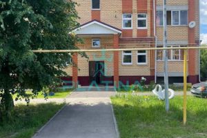 Продам квартиру 1 комнатную с общей площадью 36.6м2, 3/3 эт., на улице Вахитова, г. Болгар, Татарстан респ., Россия, агентство Платина