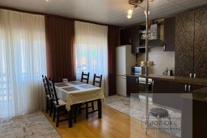 Продам квартиру 2-х комнатную с общей площадью 47.7м2, 2/2 эт., на улице Курортная, г. Зелёная поляна, Башкортостан респ., Россия, агентство РиоЛюкс Продам квартиру 2-х комнатную с общей площадью 47.7м2, 2/2 эт., на улице Курортная, г. Зелёная поляна, Башкортостан респ., Россия, агентство РиоЛюкс