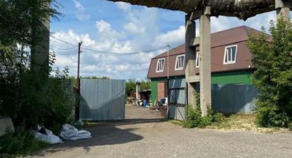Купить производственно-складское помещение, 297.8 кв. м. Фотография №1 Продам производственно-складское помещение с общей площадью 297.8м2, на улице Выгонная, г. Курган, Курганская обл., Россия, агентство РиоЛюкс. Фотография №1