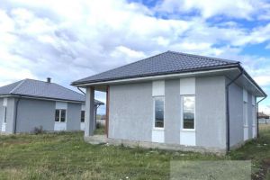 Продам дом 3-х комнатный с общей площадью 70м2, на улице Ленина, г. Ташбулатово, Башкортостан респ., Россия, агентство РиоЛюкс